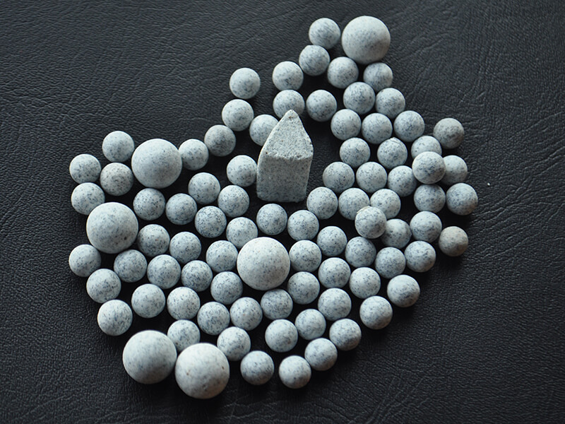 Bloques de molienda y perlas de cerámica